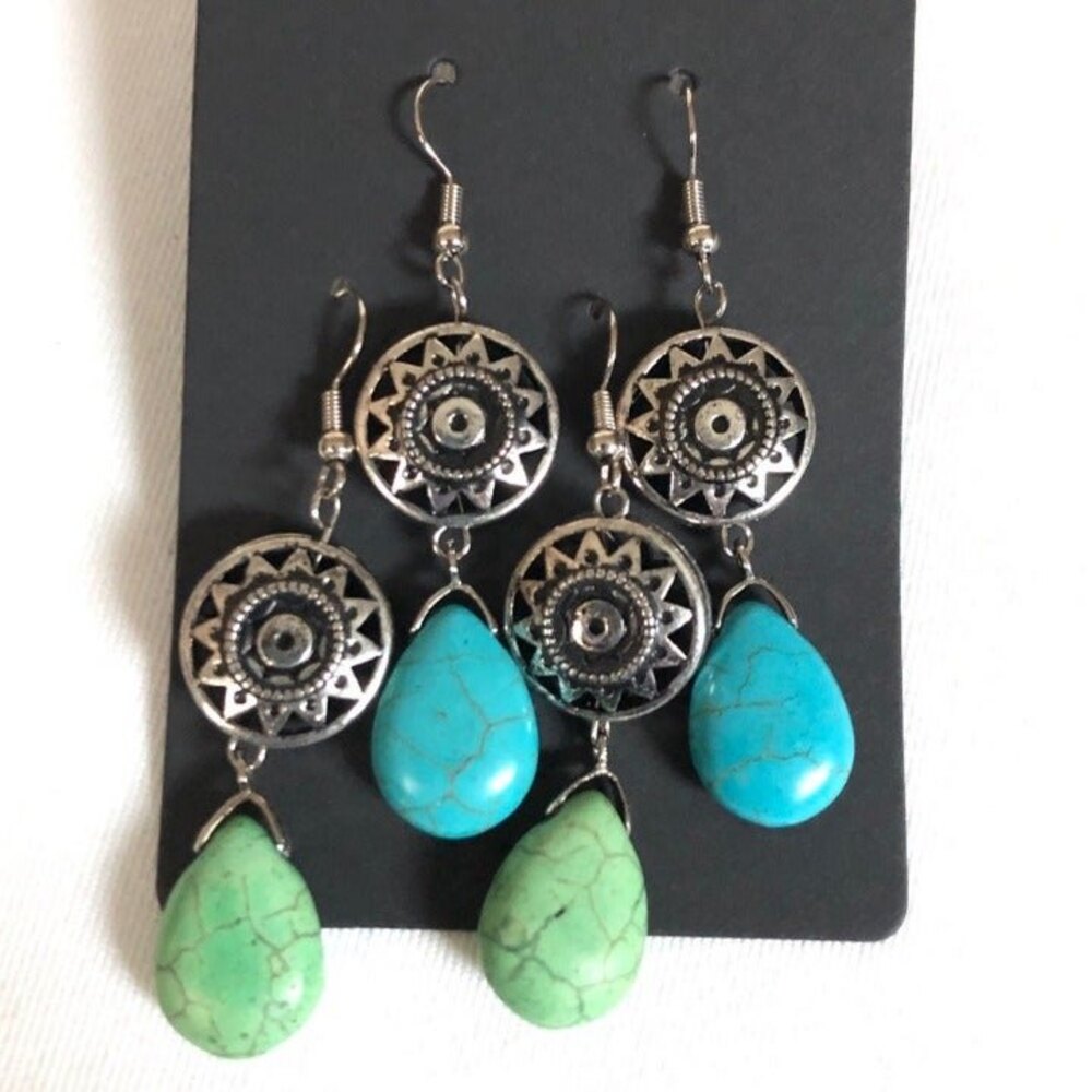 Silver Mandala Stone Dangle Pendant Pierced Earrings 2 Pairs Green Blue